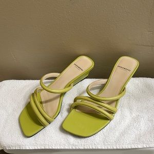 Vagabond sandals